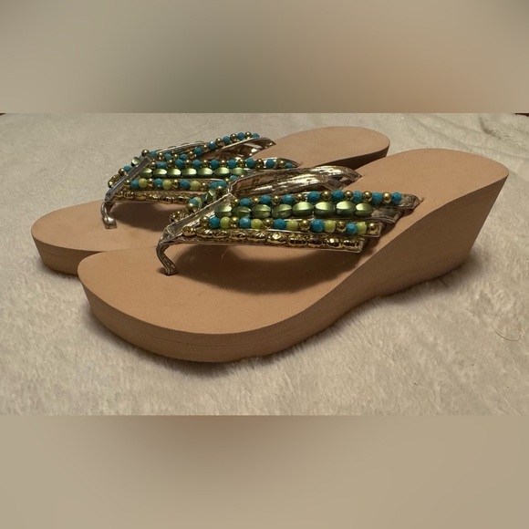 Riviera Goddess Flip Flop
Tongs - Picture 1 of 6